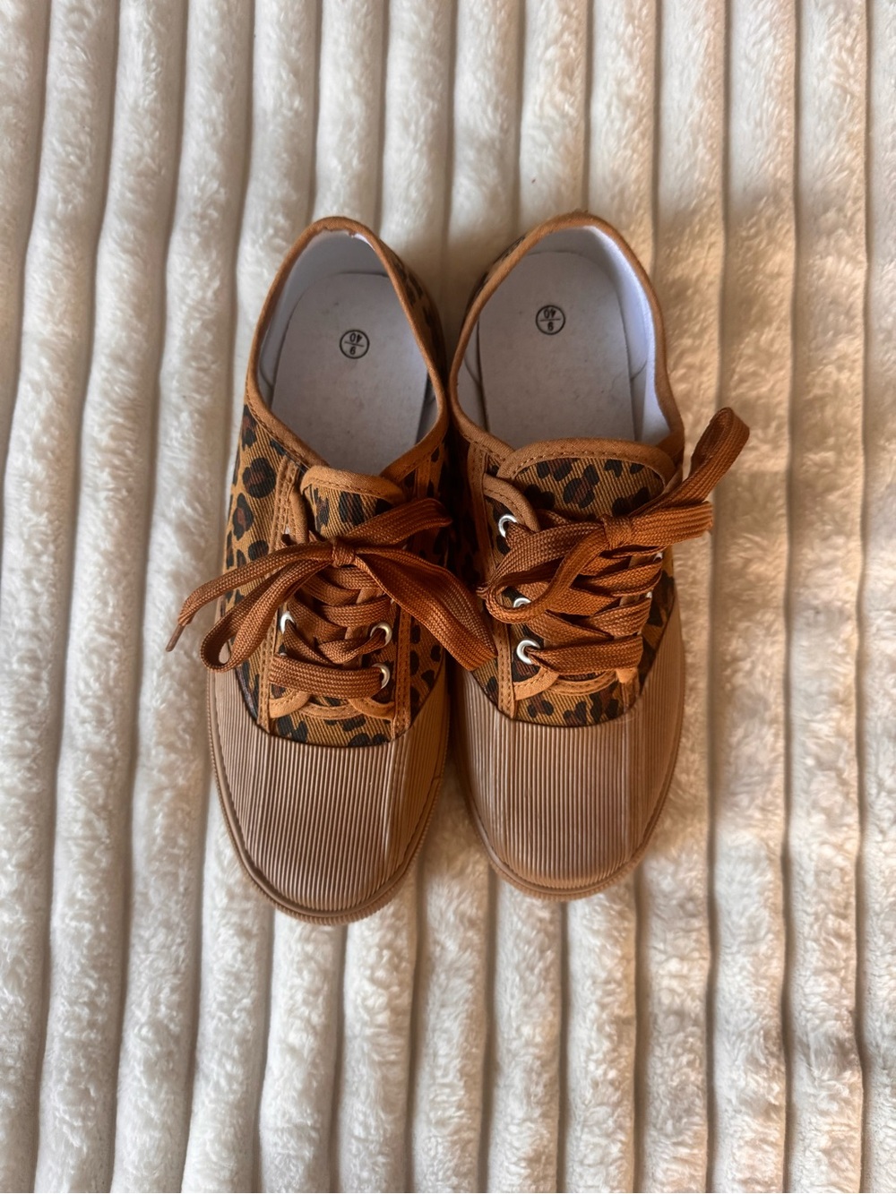 Leopard Print Casual Sneakers - Brown women’s size 9